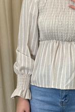 Cargar imagen en el visor de la galería, Blusa Osaka
